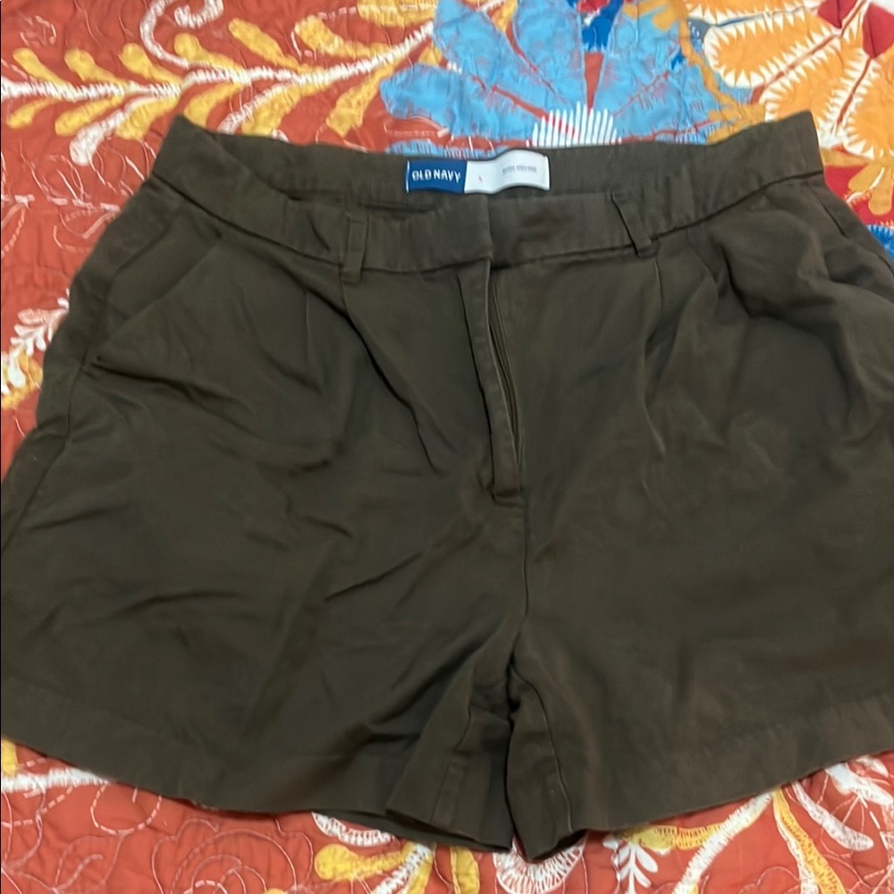 Old Navy Women's High Rise Green Shorts Size L